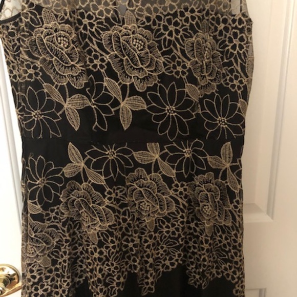 Tahari Gold Floral Black Gown - Picture 2 of 8